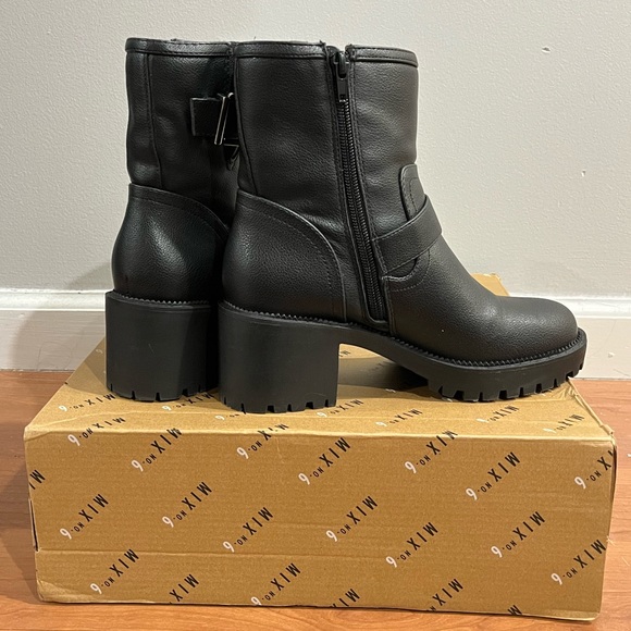 MIX NO. 6 BLACK BOOTIE - Picture 3 of 6